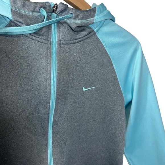 Nike size XS therma-fit zip up hoodie - Picture 2 of 4